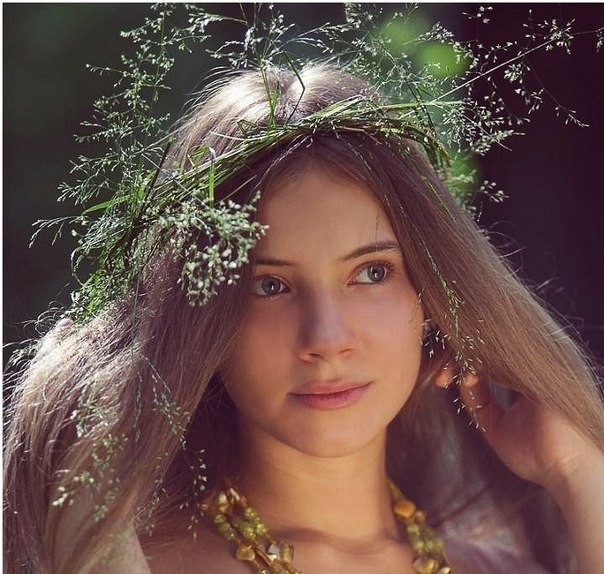 Памятники народной культуры сообщают, что женщины Древней Руси, заботясь о красоте кожи лица и тела, с успехом использовали для этой цели природные факторы